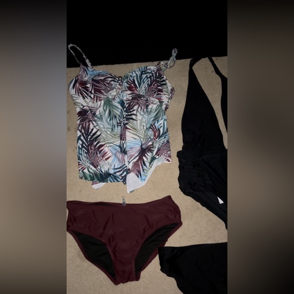 Bathing suit lot assortment brands women’s large, also 14 various sizes - Picture 2 of 8